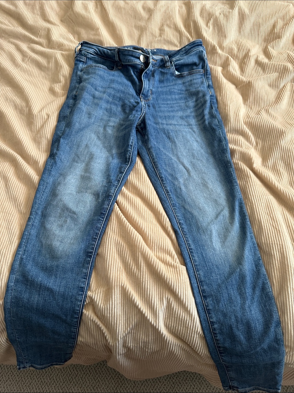 American Eagle skinny jean